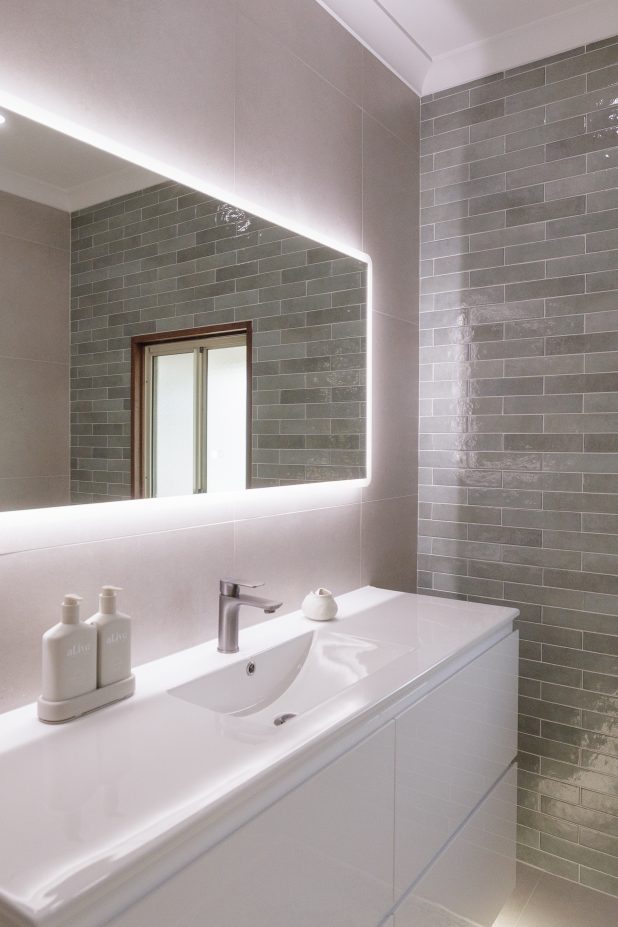 bathroom LED mirror